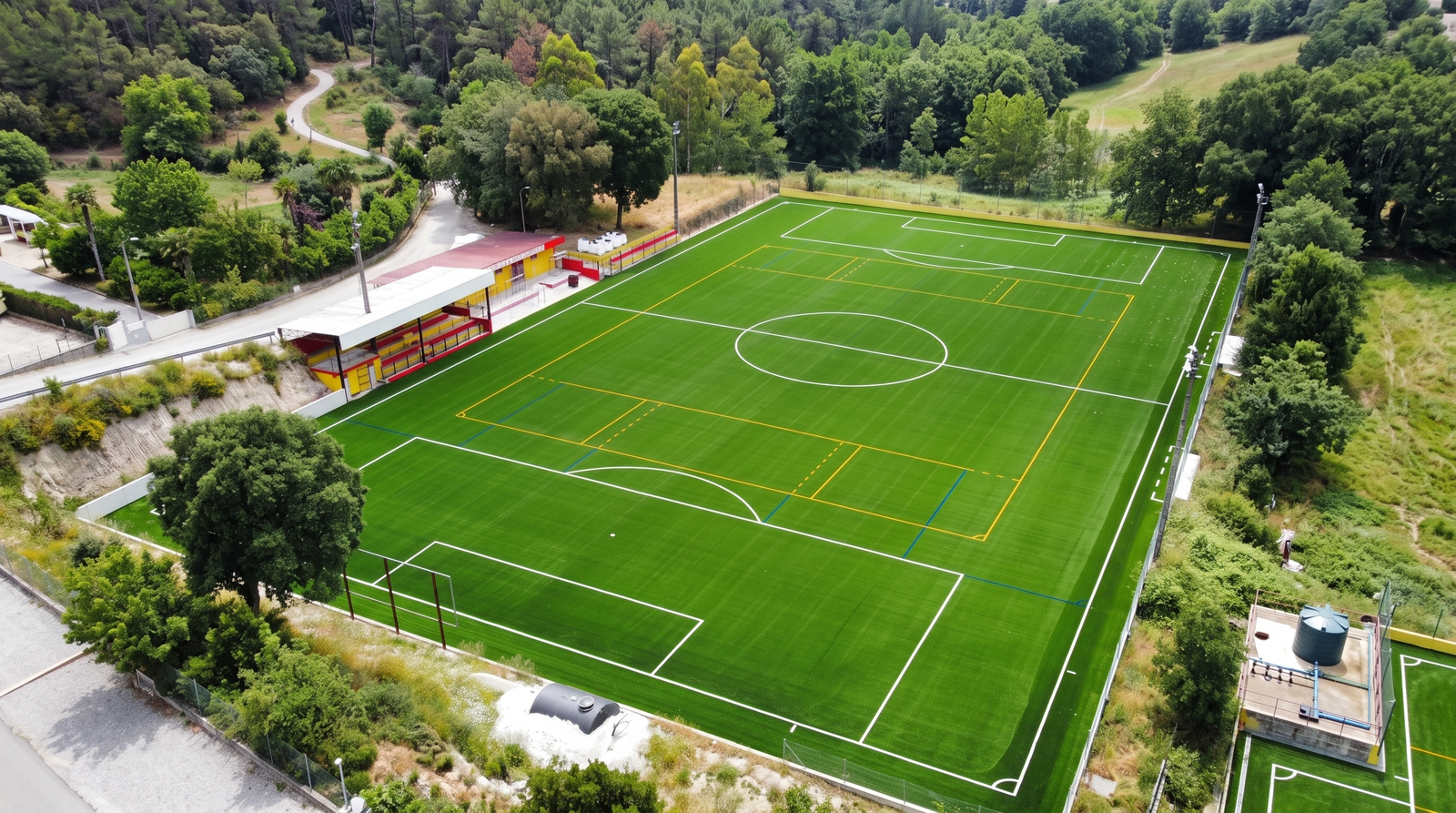 Artificial grass for multisport fields - ACT Sport